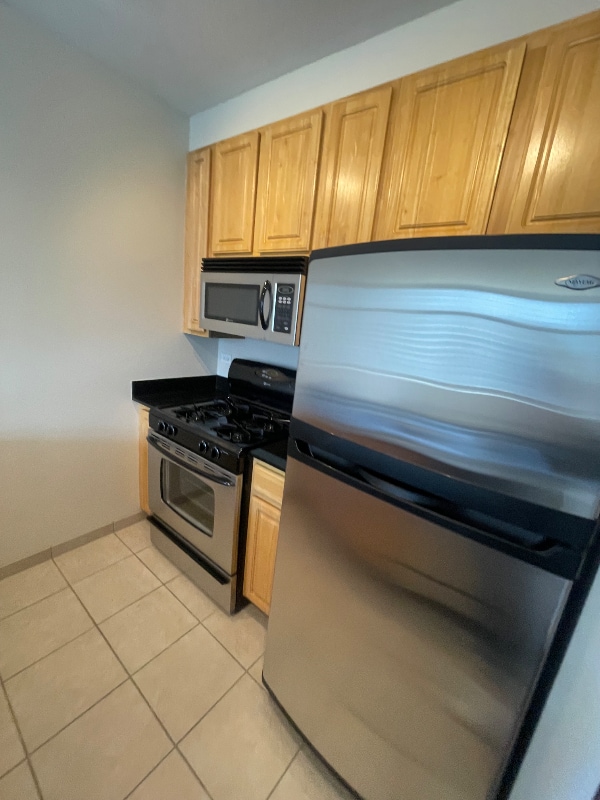 Photo - 360 N Jefferson St Apartment