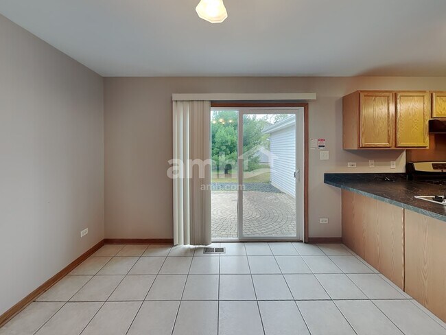 Building Photo - 285 Quail Hollow Drive