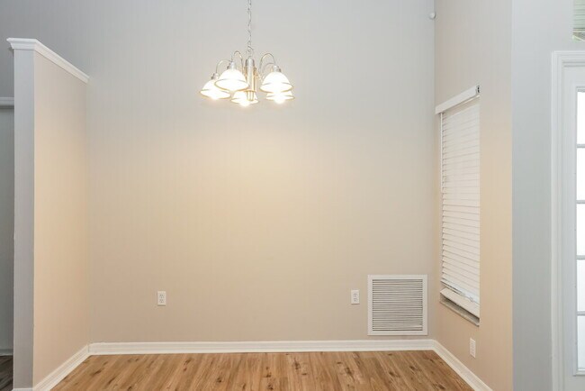 Building Photo - 11860 Shotgate Ct