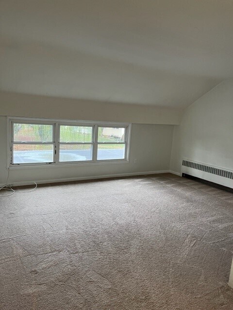 Building Photo - 11301 Dogwood Dr