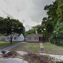 Building Photo - 3703 Fairoaks Ave