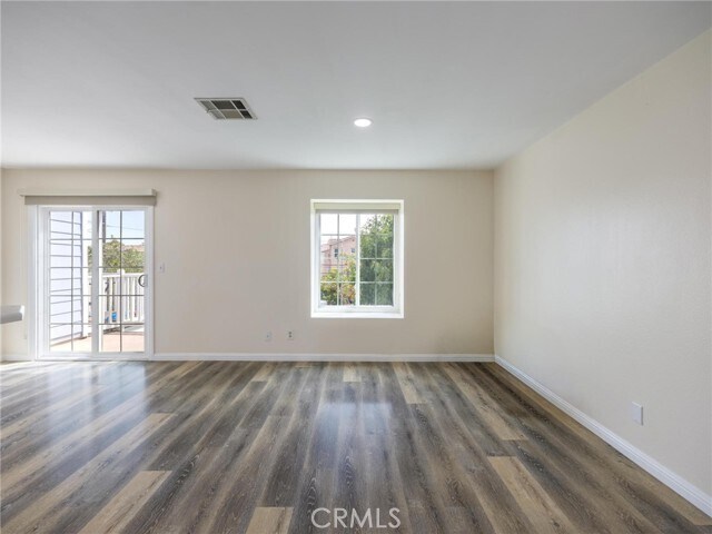 Foto del edificio - 1229 W 223rd St
