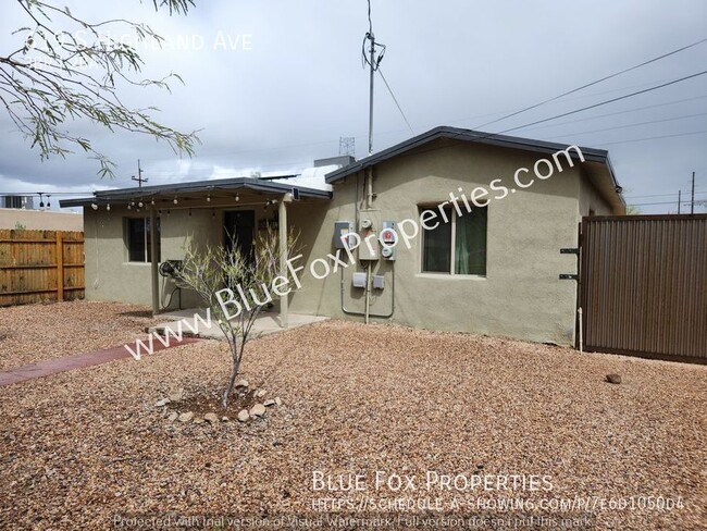 Foto del edificio - 619 S Highland Ave