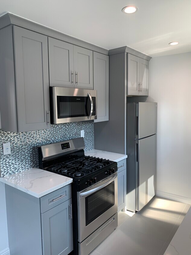Foto principal - 4122 Grand View Blvd