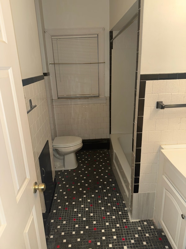 Foto del edificio - 654 Alden St