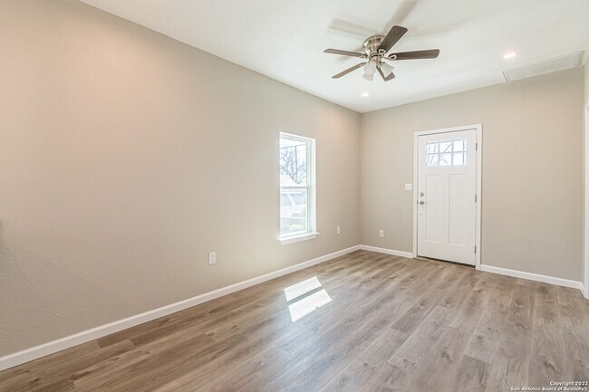 Foto del edificio - 307 W Lubbock St