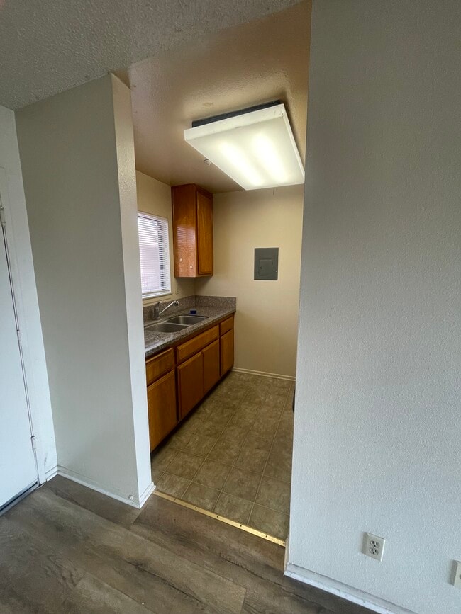 Foto del edificio - 14032 Doty, Hawthorne, CA 90250