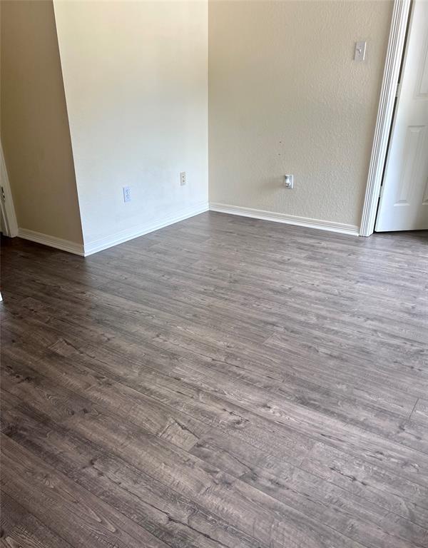 Foto del edificio - 370 Livingstone Ln