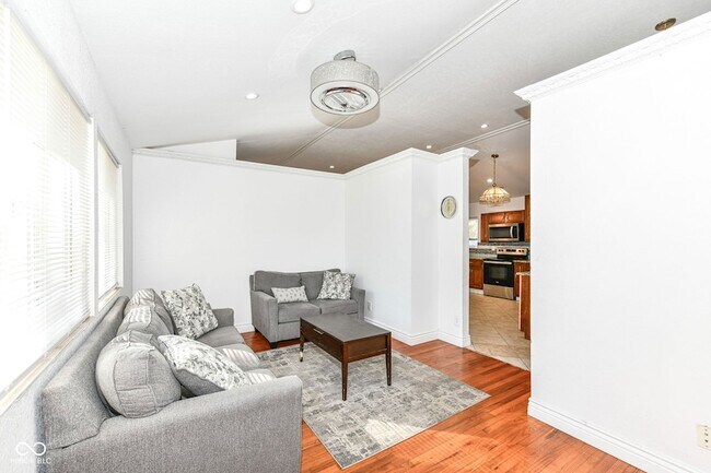 Foto del edificio - 4708 W 79th St