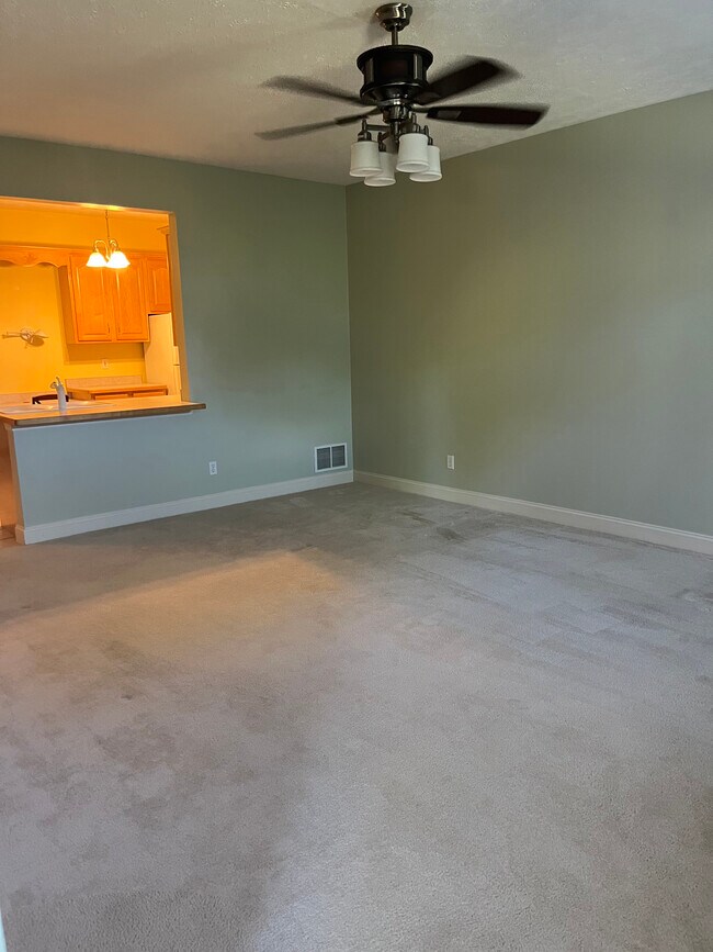 Foto del edificio - 232 Adams Pointe Blvd