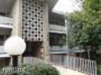 Building Photo - 3 br, 2 bath Condo - 7515 Spring Lake Drive