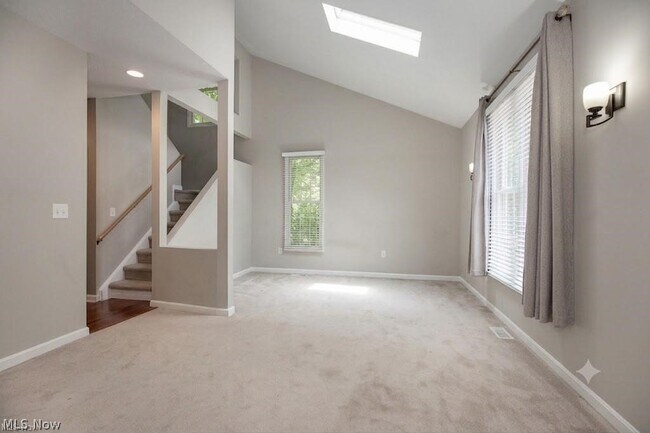 Foto del edificio - 9338 Liberty Rd