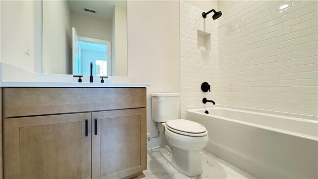 Building Photo - 2611 Alcovy Trl NE