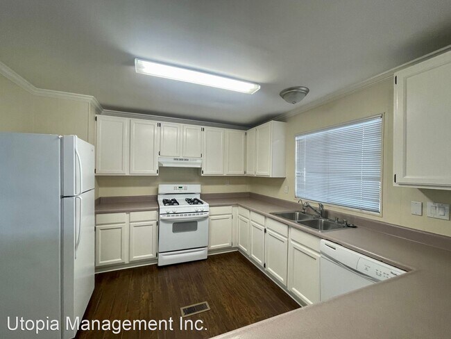 Building Photo - 2 br, 2 bath House - 33120 Westchester Drive