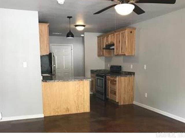 Building Photo - 1 Lark Pl