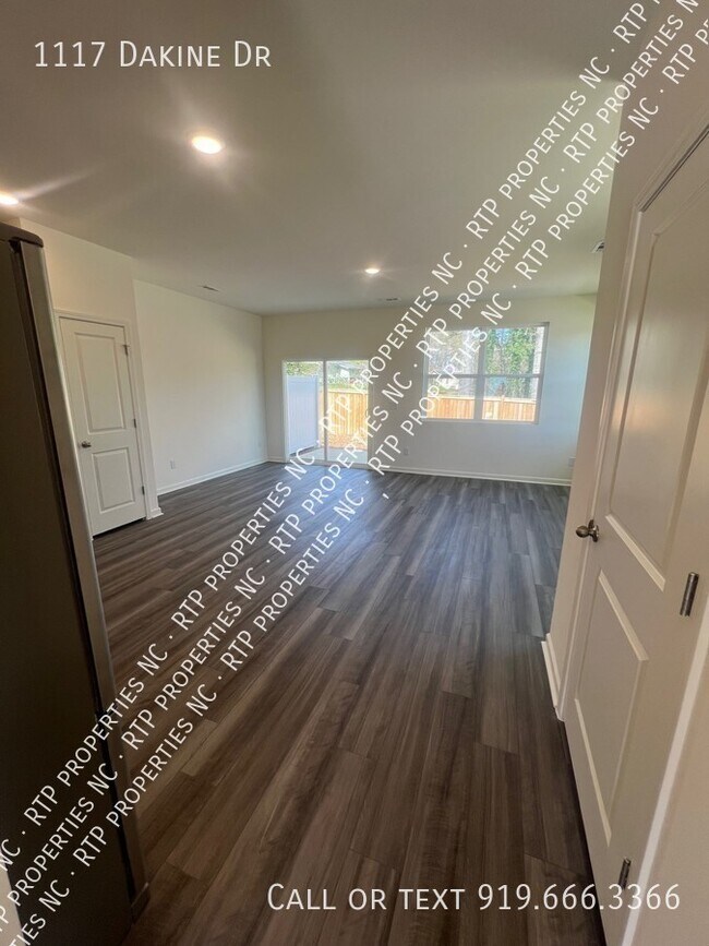 Building Photo - 1117 Dakine Dr