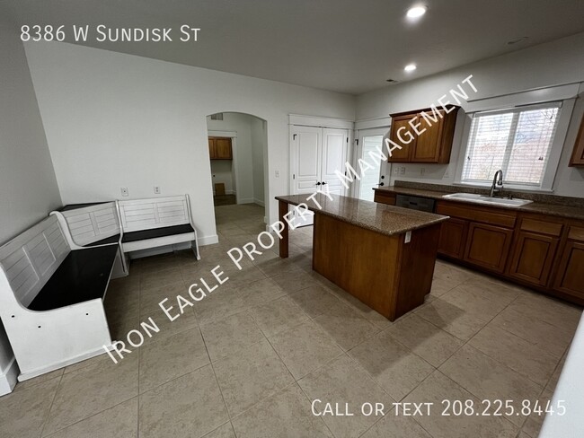 Foto del edificio - 8386 W Sundisk St