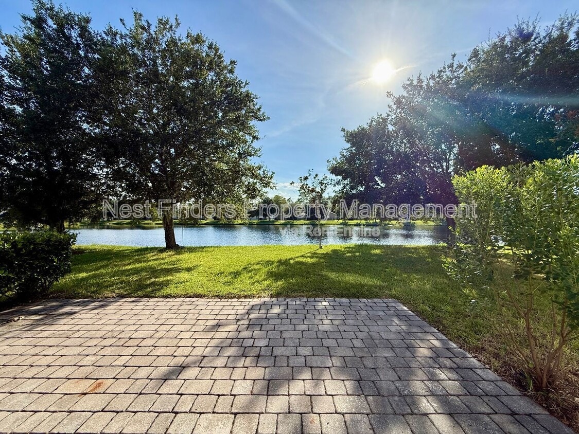 Foto principal - 105 N Aberdeenshire Dr