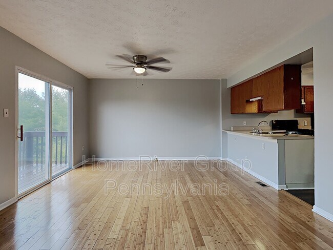 Building Photo - 114 Antler Hollow Dr