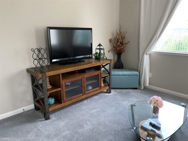 Building Photo - 1 br, 1 bath House - 39198 Steeplechase Lane,