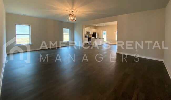 Building Photo - MOVE-IN SPECIAL!!! - Home for Rent in Jemison, AL... Available to View Now!!! - Sign a lease by 4...