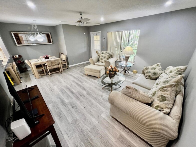 Photo - 408 Pine Glen Lane Unit C-2