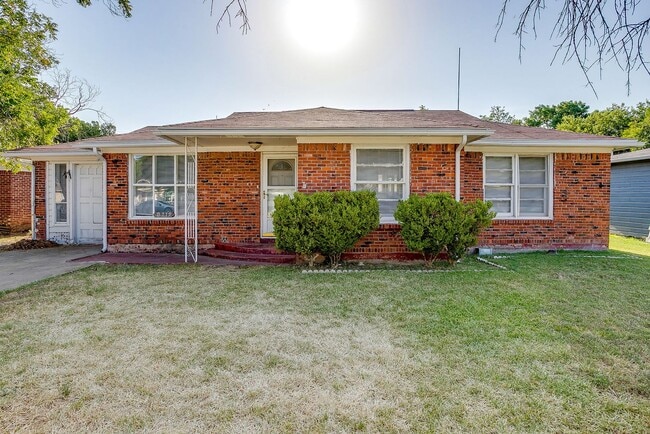 Photo - 3112 Willow Park St House