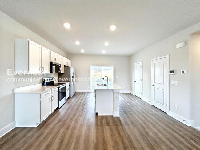 Building Photo - SPECIAL PROMOTION / Brand New 4 Bed/3.5 Bath Townhome with Garage / Pet-Friendly / Available Now!