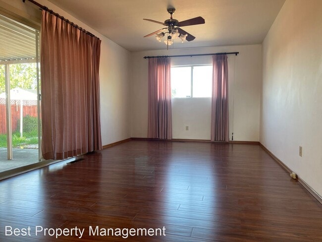 Building Photo - 3 br, 2 bath House - 21 E Madill St