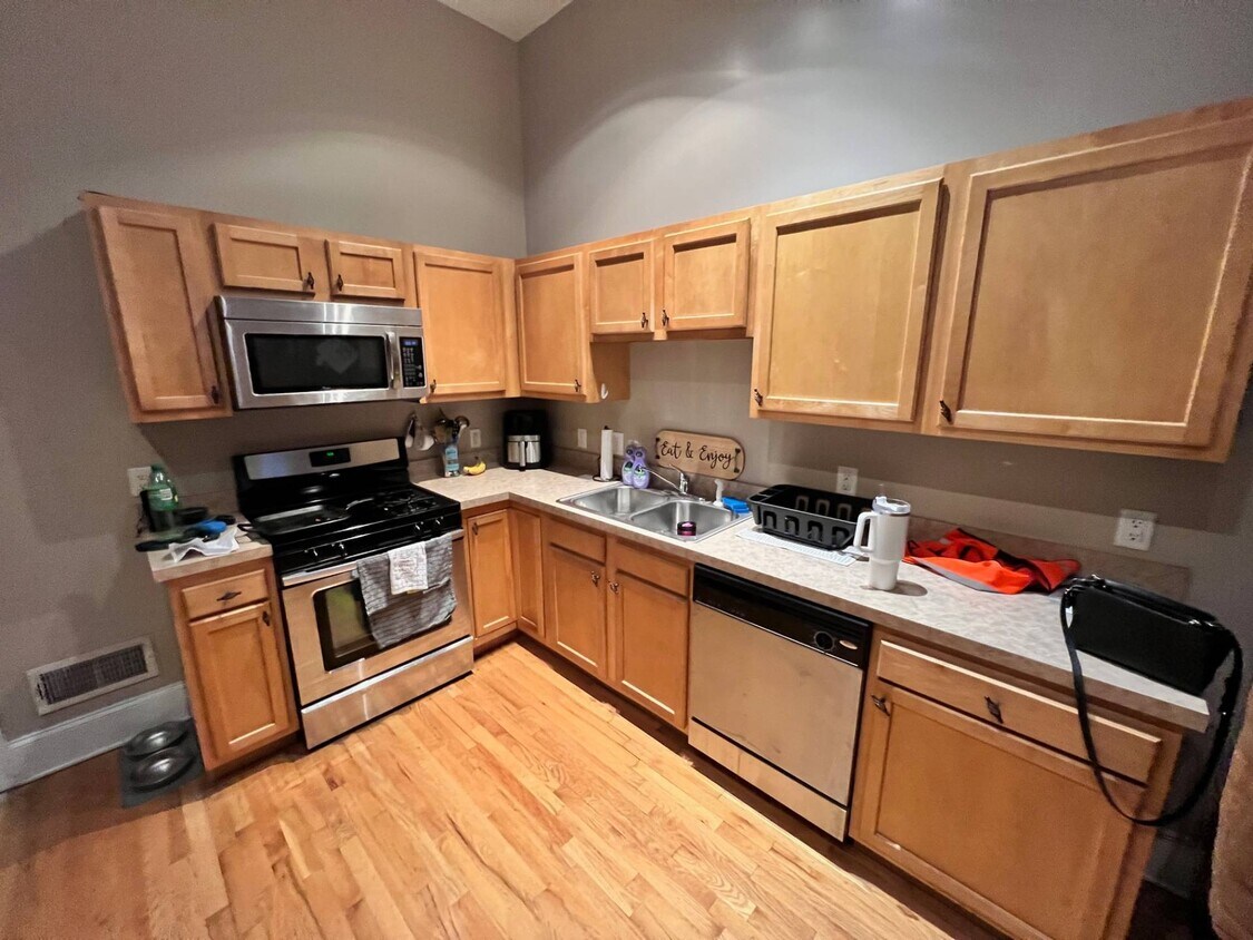 Foto del edificio - 317 W Fayette St