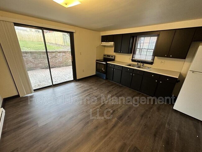 Foto del edificio - 143 Howard Ave