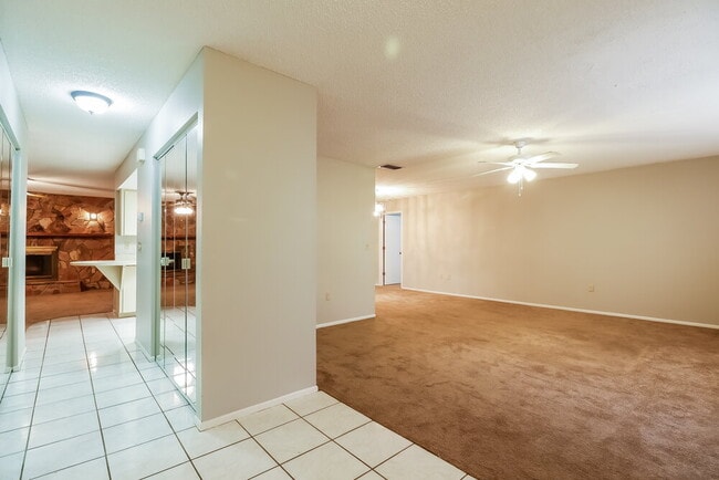 Building Photo - 8435 Brandeis Cir E