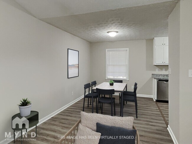 Foto del edificio - 105 Stephens Ave