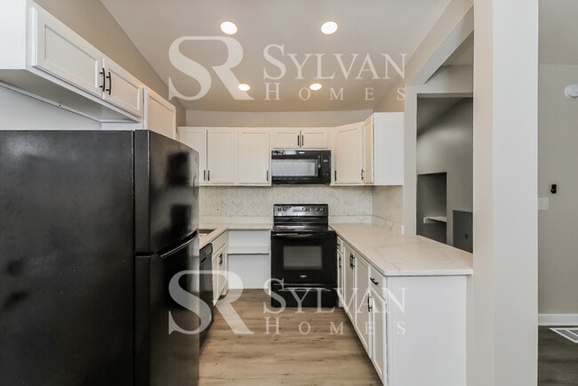 Building Photo - Life Just Got Better!