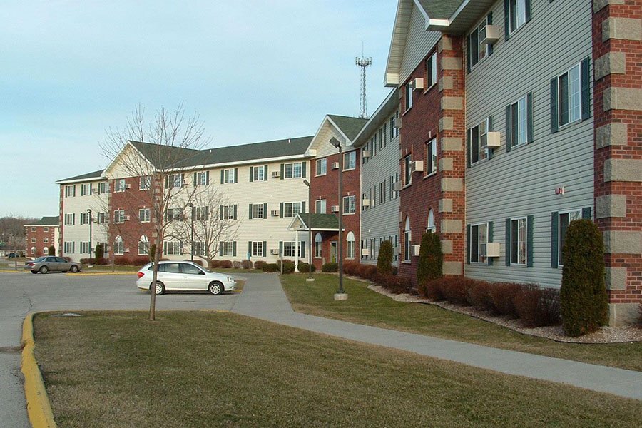 Primary Photo - BAY MANOR APARTMENTS