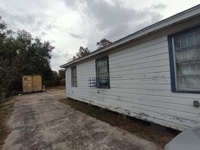 Building Photo - 5610 Cavalcade St