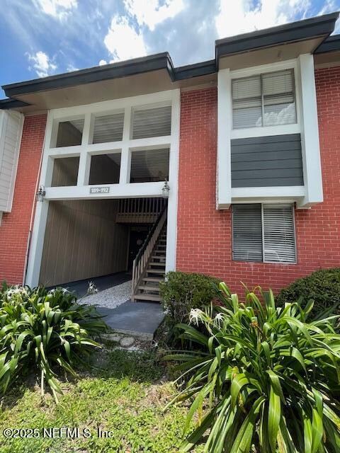 Foto principal - 8849 Old Kings Rd S