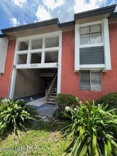 Building Photo - 8849 Old Kings Rd S