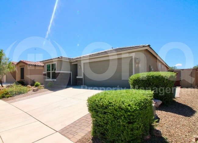 Building Photo - 1021 West Calle Zoca