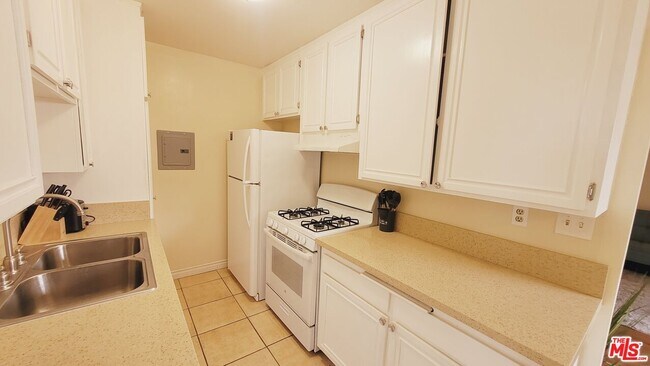 Foto del edificio - 818 7th St