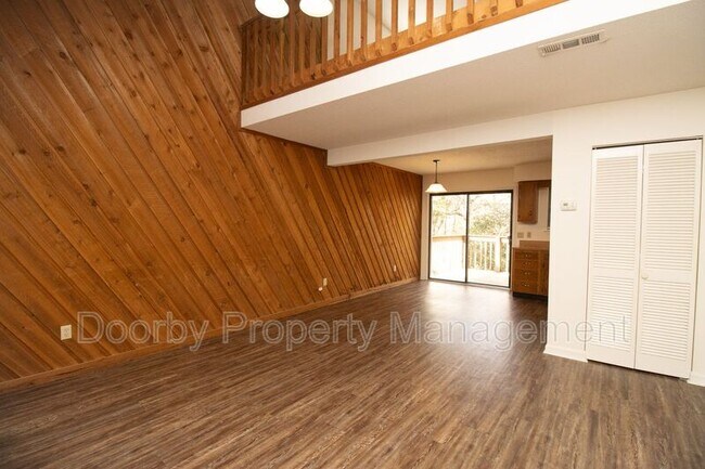 Building Photo - 311 Gardner St