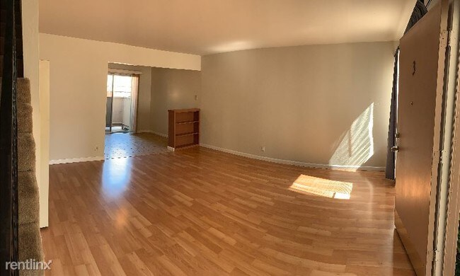 Foto del edificio - 2 br, 1 bath Apartment - 211 Easy St 3 Unit 3