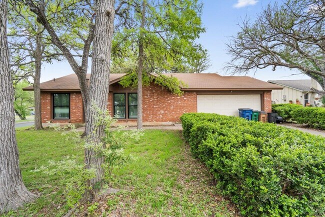 Foto del edificio - 2701 Alderwood Dr