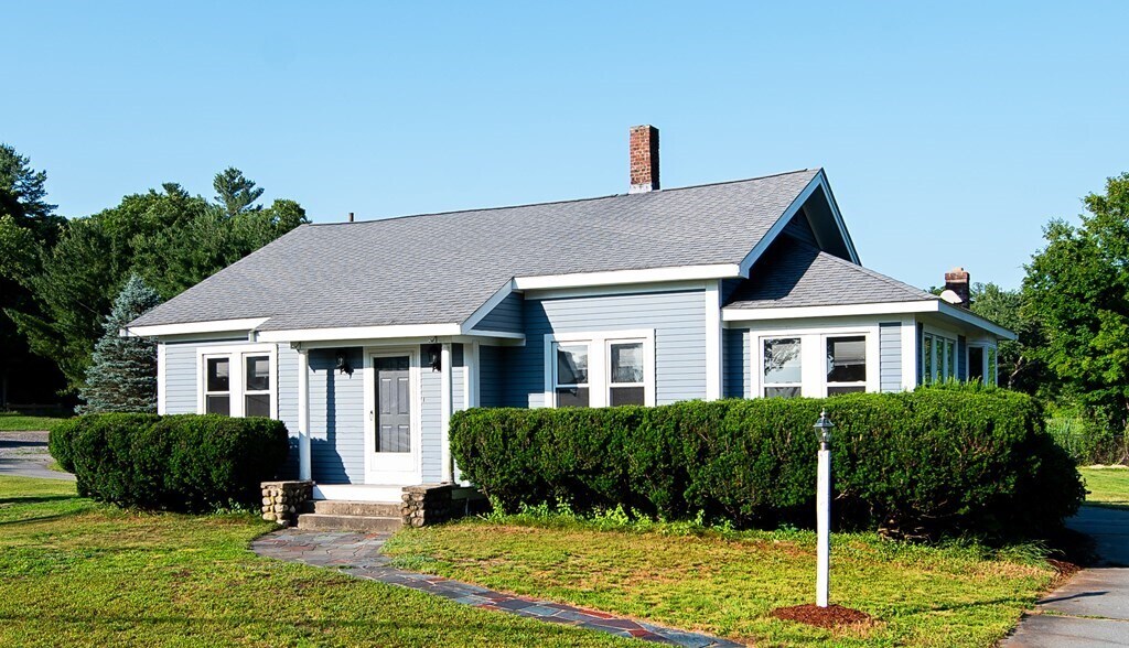 Primary Photo - 1765 Bay St