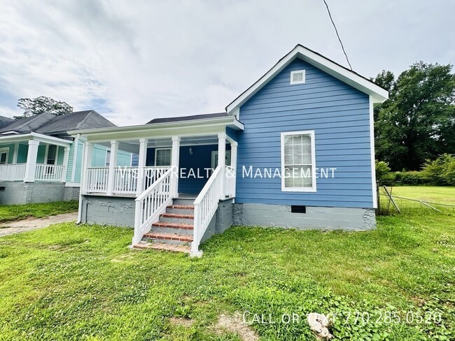 Building Photo - Newly Renovated 3 BR in Newnan GA