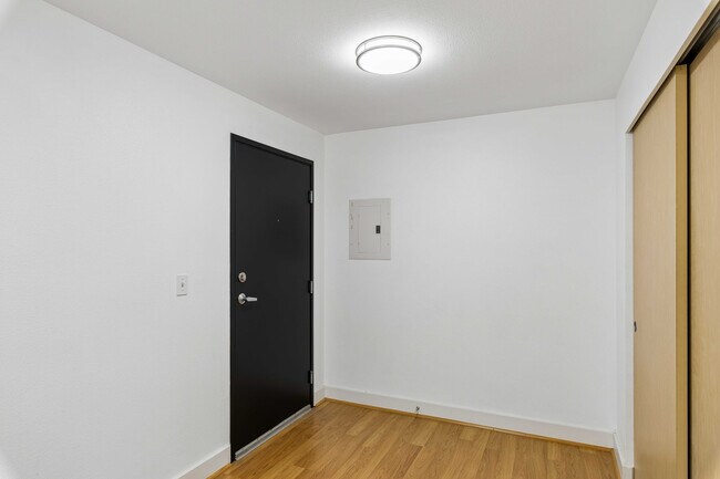 Building Photo - 1620 Belmont Ave