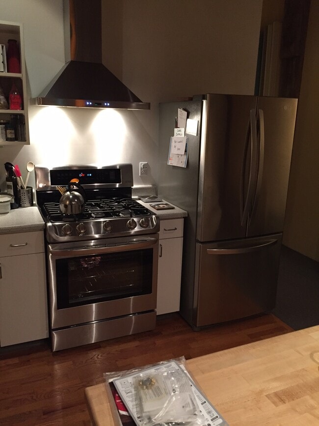 Kitchen - 725 NW Flanders St