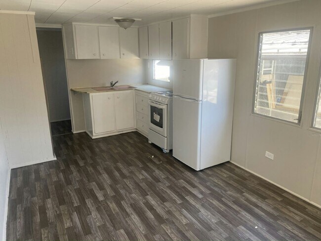 Foto del edificio - 10 Circle Dr