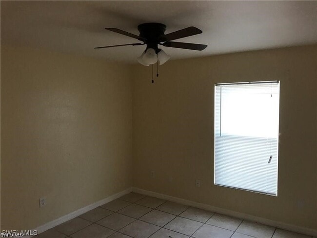 Building Photo - 4646 Golfview Blvd