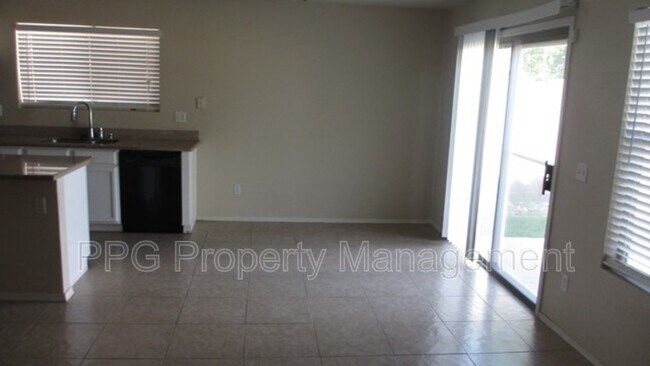 Foto del edificio - 15105 N 155th Ln